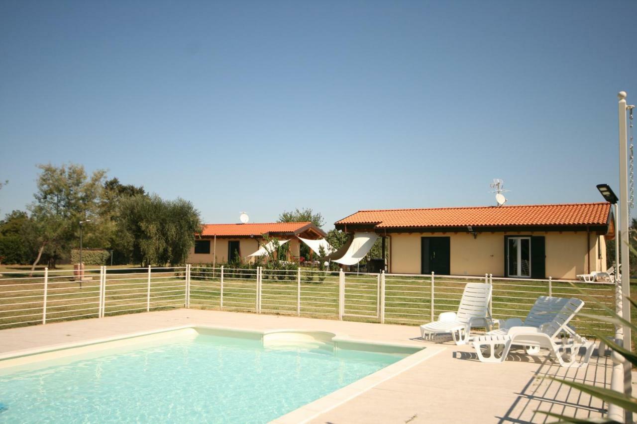 Due Casette Con Piscina Castagneto Carducci Buitenkant foto